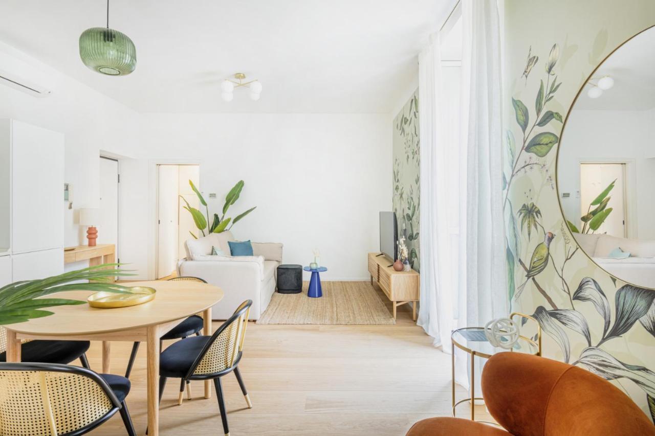 Easylife - Romantico Appartamento Sui Navigli Milan Luaran gambar